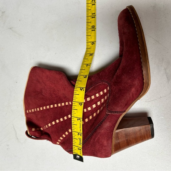 Sofsol size 7 burgundy boots - Picture 9 of 10